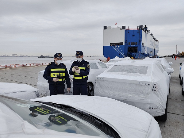 【汽車出口貿易】“上海－波斯灣”汽車船班輪航線開通首航